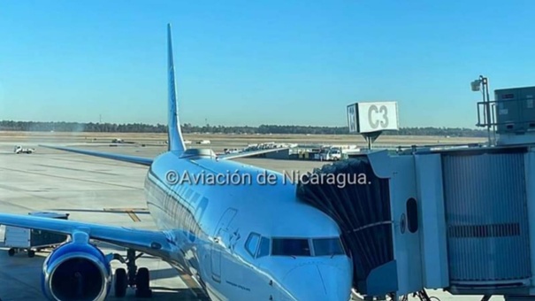 primer vuelo de aerolinea United Airlines en nicaragua.