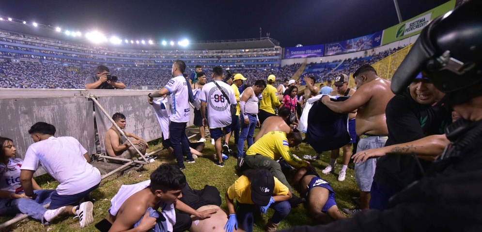 estampida masiva estadio el salvador