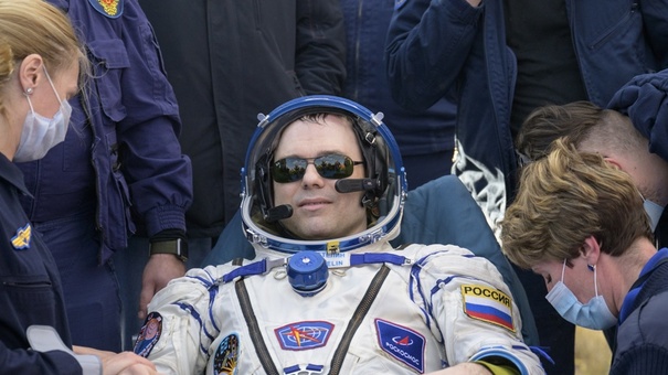 astronauta frank rubio  regresa tierra