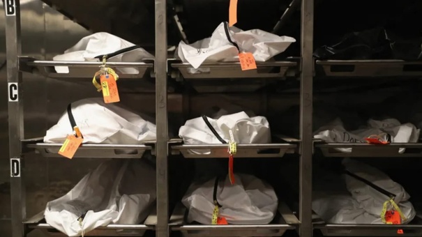 Cadáveres de inmigrantes indocumentados en una morgue Arizona.