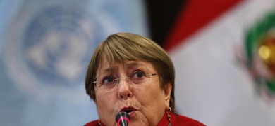 michelle bachelet  expresidenta chile vota nueva constitucion