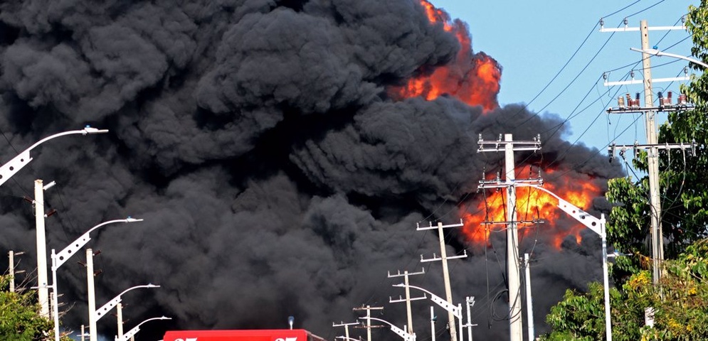 explosion en deposito de combustible colombia