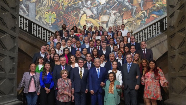reunion amlo senadores palacio nacional mexico