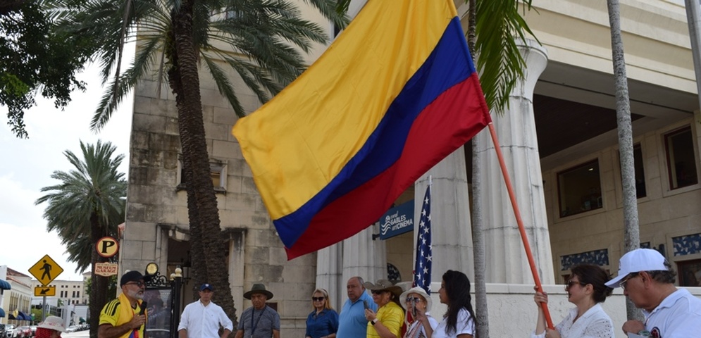 colombianos miami juicio politico gustavo petro