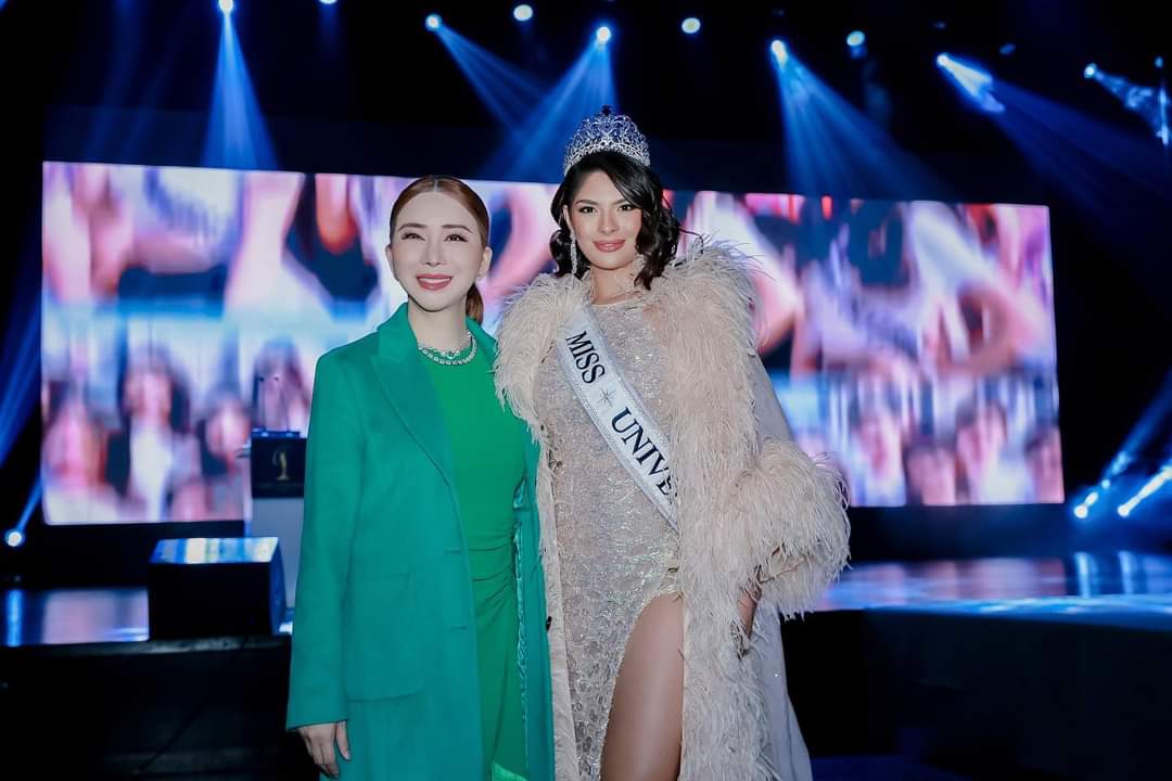 Exilio de Sheynnis Palacios y "toda su familia" es "indefinido", por "crueles intenciones" en Nicaragua, dice dueña de Miss Universo