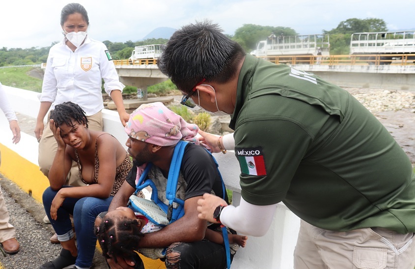 Hallan 88 migrantes en tractocamión y embarcación abandonada en México, iba un nicaragüense