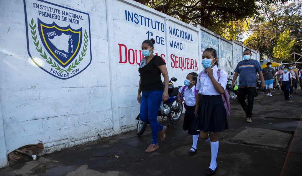 estudiantes colegios publicos nicaragua