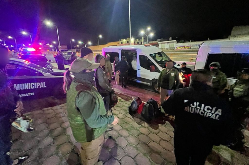 policia mexico rescate migrantes