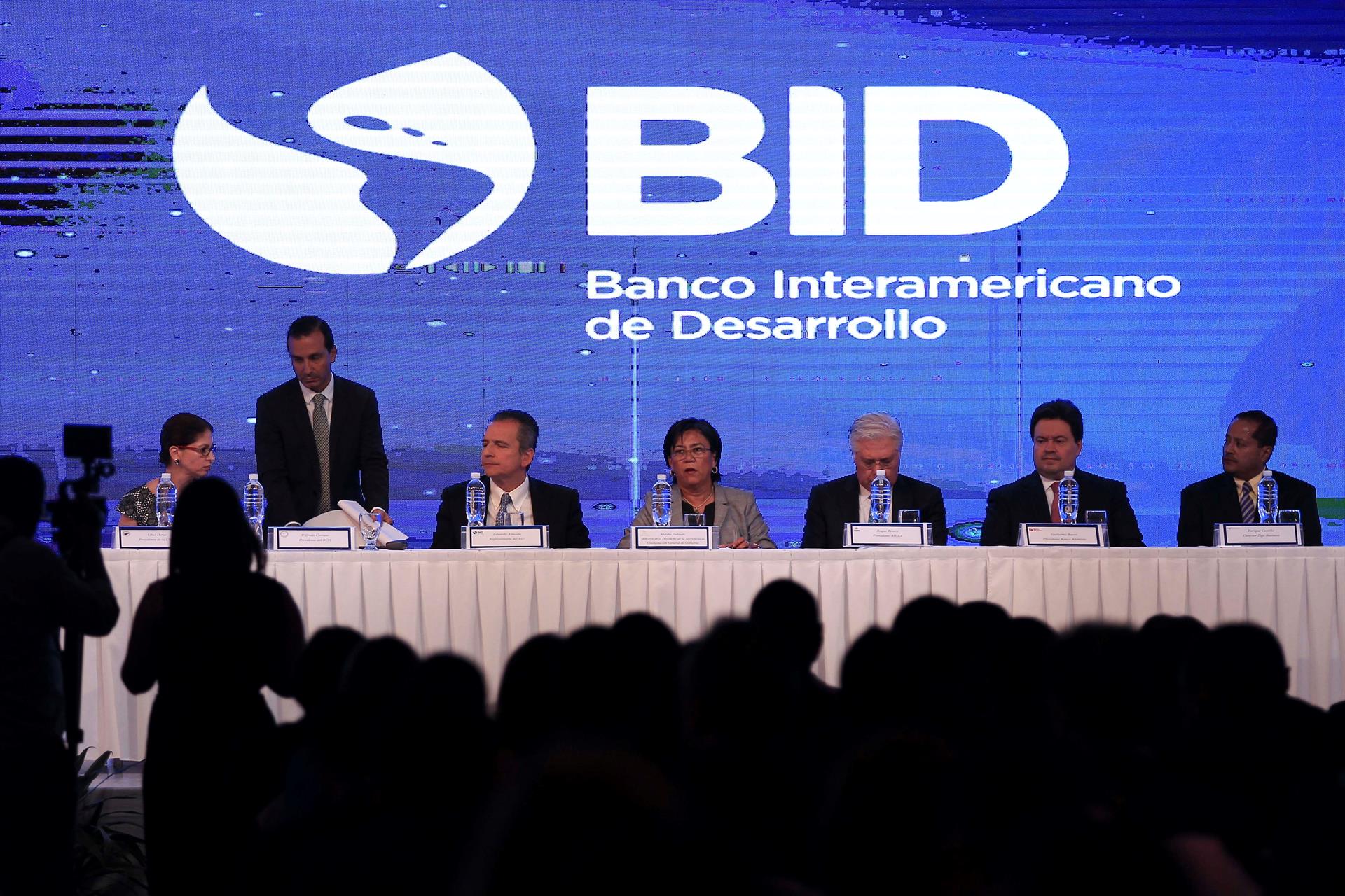 candidato consenso banco interamericano desarrollo bid