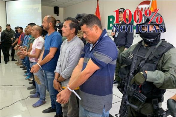 Durante la rueda de prensa, se presentaron ante los medios a nueve venezolanos arrestados por las autoridades.