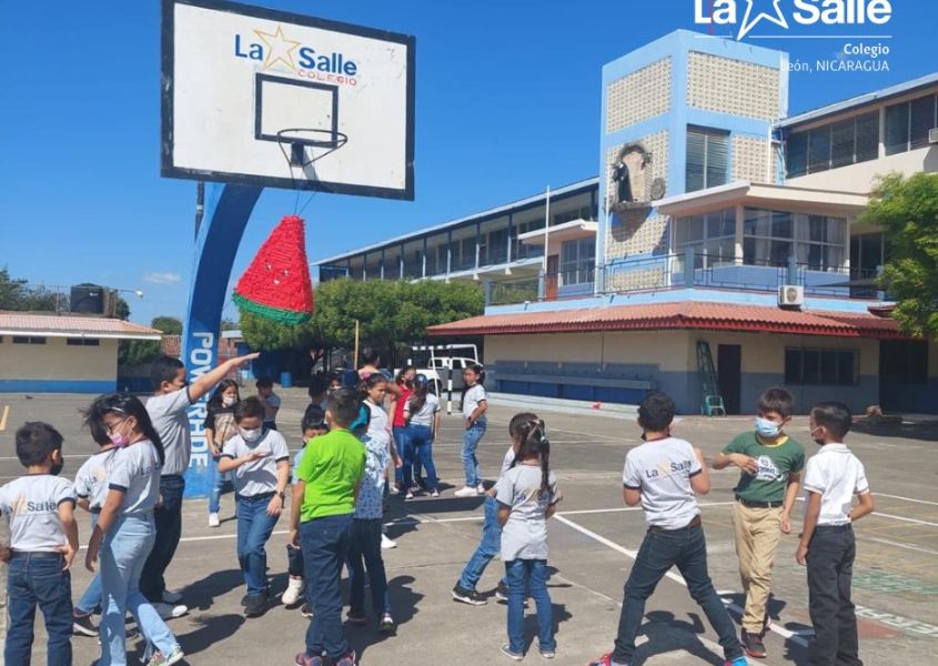 La semana pasada se filtró que personeros del régimen visitaban el colegio La Salle de León.